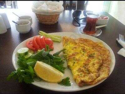 Lezzet Cafe Restaurant