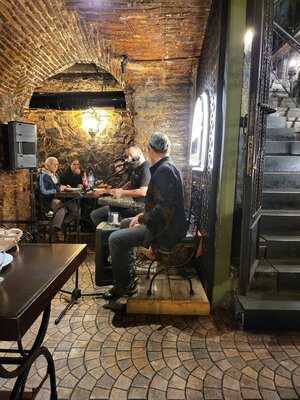 Mahzen Çiçek Pasajı