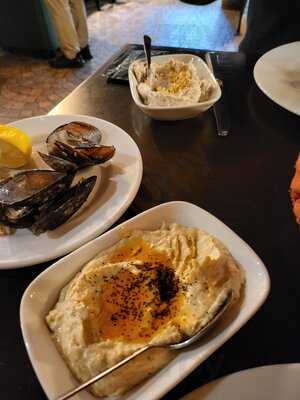 Mahzen Çiçek Pasajı