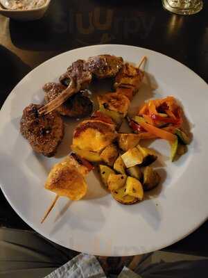 Mahzen Çiçek Pasajı