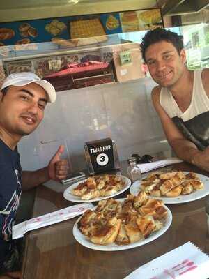 Tavas Nur Pide Salonu