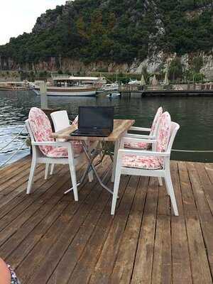 Liberty Restaurant And Bar