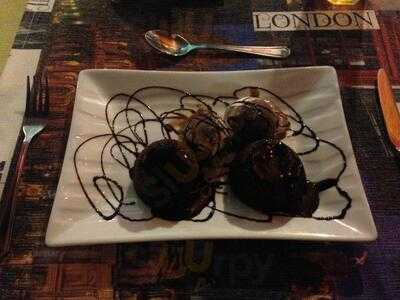 Robin Hood Cafe & Bar