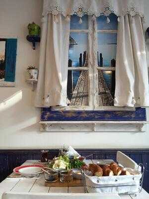 Yunuslar Karadeniz Firini