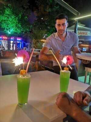 Karma Fun Bar/restaurant