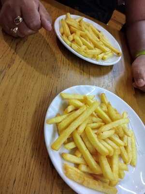 Gülce Sarıyer Börek Evi