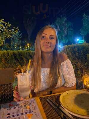 Serenade Restaurant & Bar