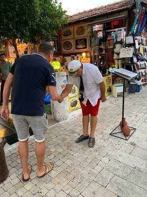 Kosem Restaurant & Elvis Bar