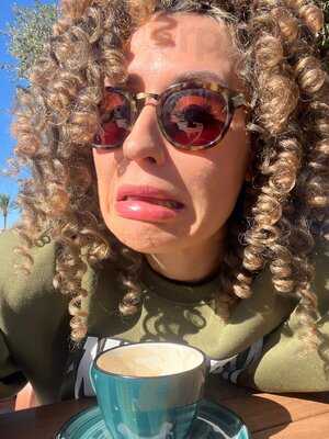 Side House Cafe & Bar