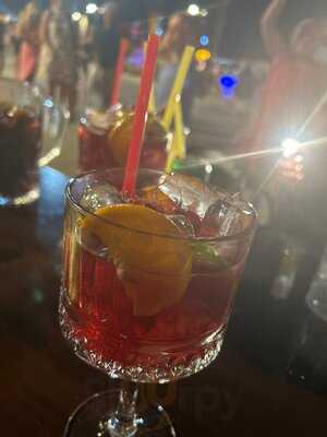 Side House Cafe & Bar