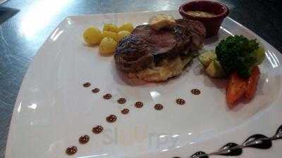 Olivia Gourmet Restaurant & Cafe Bar