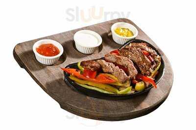 Q Beach Restaurant Lounge