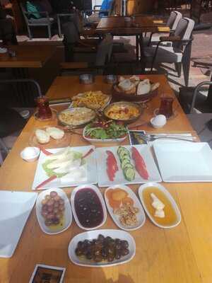 Up And Down Cafe And  Restaurant