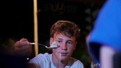 Buzzy Restaurant Mahmutlar