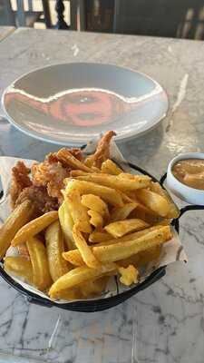 Shakespeare Coffee & Bistro 5m Migros