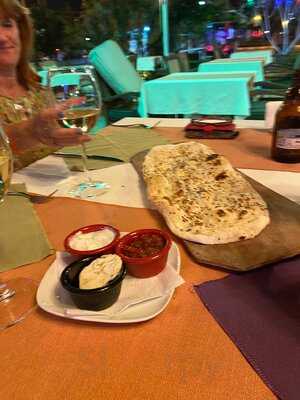 Kayis Restaurant & Bar