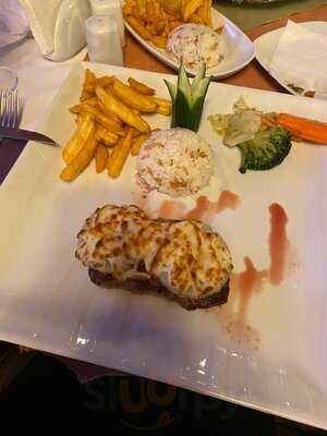 Kayis Restaurant & Bar