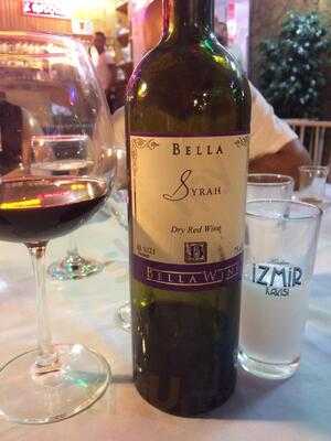 Omur Restaurant & Cafe Bar