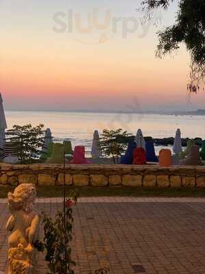 Alaaddİn Bİstro Steak House