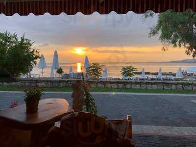 Alaaddİn Bİstro Steak House