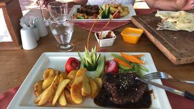 Alaaddİn Bİstro Steak House