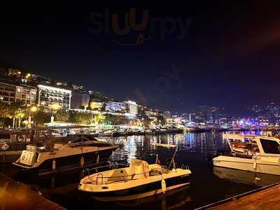 Bumbabalık / Bumba Cafe & Bistro