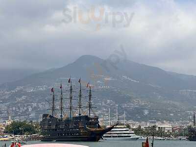 Bumbabalık / Bumba Cafe & Bistro