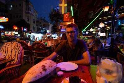 Pearl Restaurant And Cafe