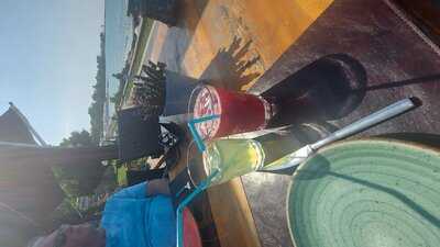 Agora Restaurant & Bar