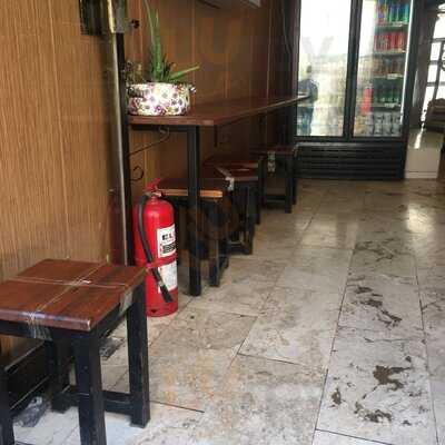 Tarihi Balik Pazari Unlu Mamulleri