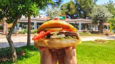 Dokuma Yeşilçam Kafe