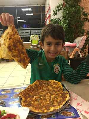 Sahilkent Etli Pide & Kebap Salonu