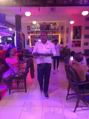 Charlie's Restaurant Dance & Bar