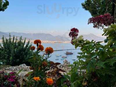 Konak Cafe & Restaurant