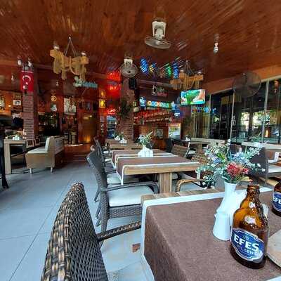 Kilim Restaurant & Pub