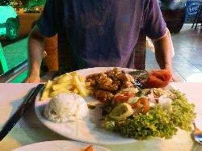 Cosmopolitan Restaurant & Dance Bar