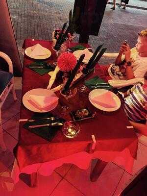 Hamdi's Restaurant And Danse Bar