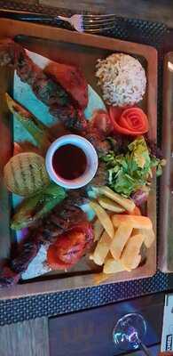 Keops Restaurant Bistro & Bar