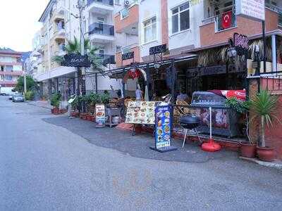 Thomas Bar & Restaurant