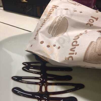 Waffle Art Home Cafe & Tea