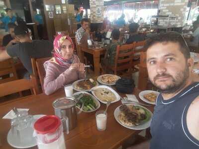 Meşhur Aksu Şimşek Köfte Piyaz