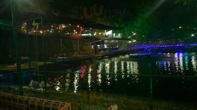 Dim Çayı Anadolu Köyü Restaurant