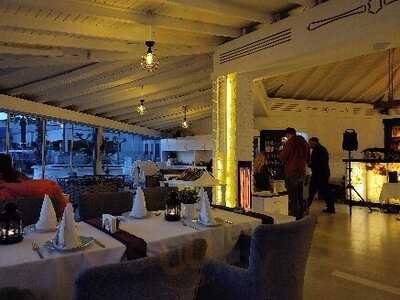 White In White Beach Club & Restaurant