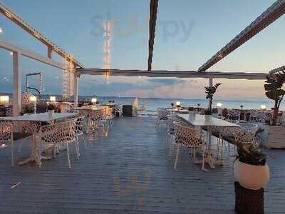 White In White Beach Club & Restaurant