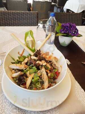 M&m Restaurant Cafe & Bar