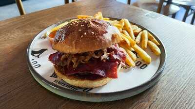 Manjoo Burger & Coffee