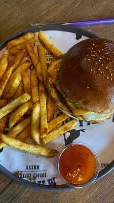Manjoo Burger & Coffee