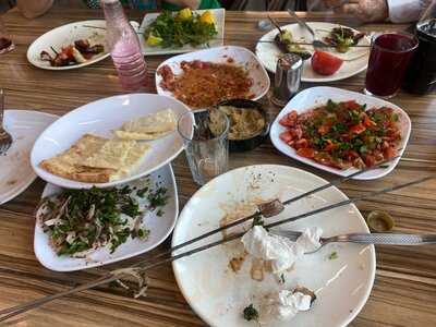 Birbiçer Kebap Salonu