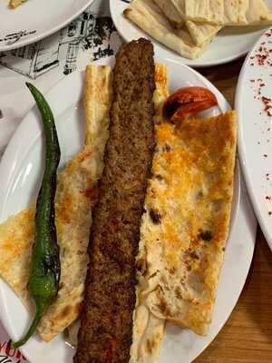 Kifidis Büyüksaat Kebapçısi