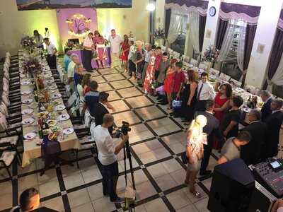 Taş Mekan Kültür Merkezi Ve Kafe